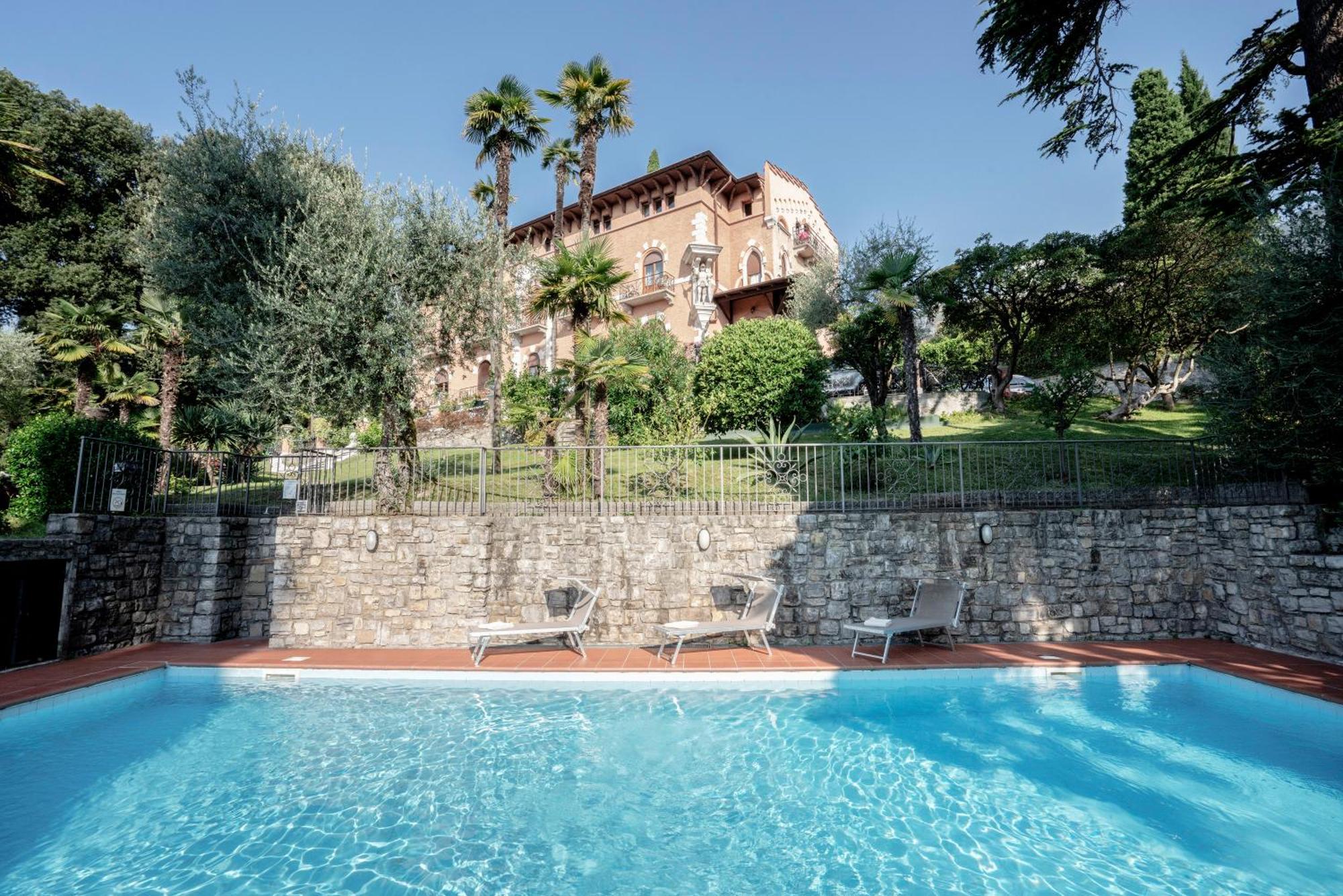 Hotel Bellevue Gardone Riviera Εξωτερικό φωτογραφία