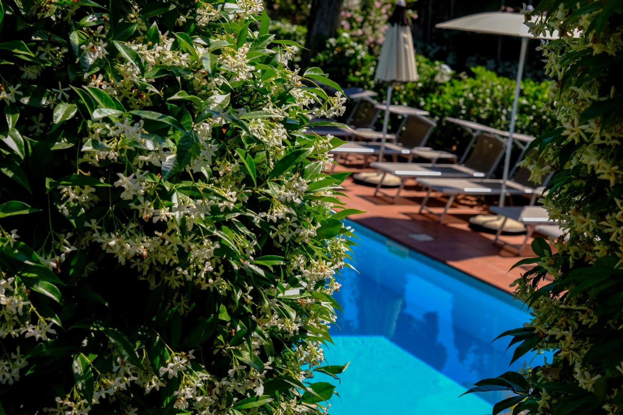 Hotel Bellevue Gardone Riviera Εξωτερικό φωτογραφία